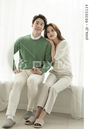 ライフスタイル 韓国人 夫婦 66363114