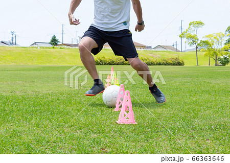 サッカー練習 66363646