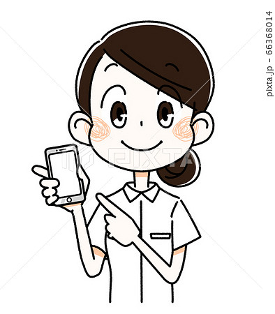 スマートフォンを持つ看護師の女性 スマートフォンを持つ看護師の女性 66368014