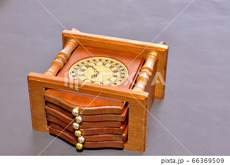 コルクで出来たコースター 66369509