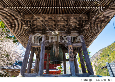 身延山久遠寺・大鐘楼(山梨県南巨摩郡身延町)2020年3月春 身延山久遠寺・大鐘楼(山梨県南巨摩郡身延町)2020年3月春 66370161