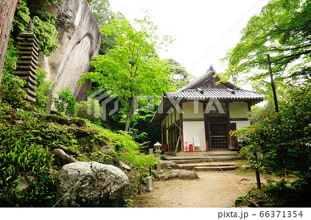 笠置寺 笠置石・正月堂 笠置寺 笠置石・正月堂 66371354