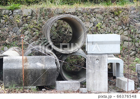 土管 ガス管 水道管の写真素材
