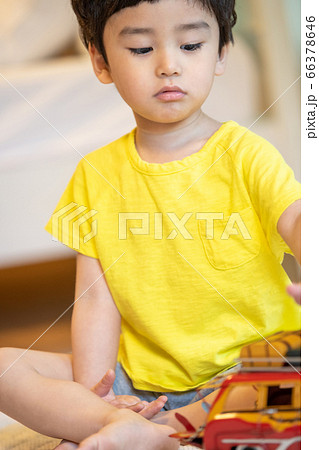 子供 ライフスタイル 男の子 66378646