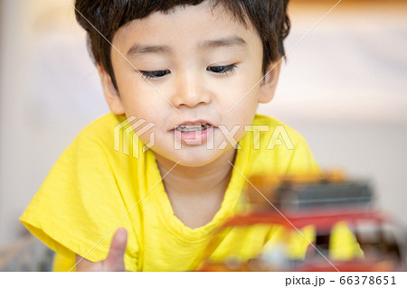 子供 ライフスタイル 男の子 66378651