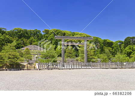 明治天皇　伏見桃山陵（京都府京都市伏見区） 66382206