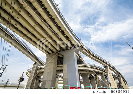 愛知県　伊勢湾岸道　名港潮見インター 66384955