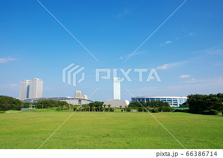 幕張海浜公園から千葉マリンスタジアム・幕張メッセ等を望む 幕張海浜公園から千葉マリンスタジアム・幕張メッセ等を望む 66386714