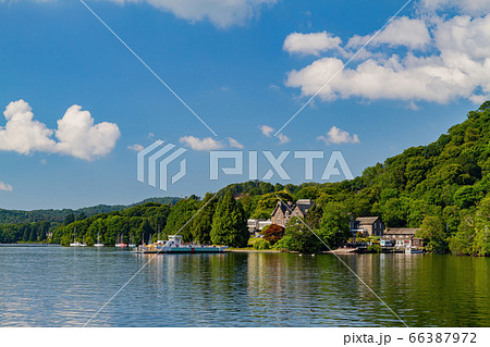 Beautiful nature landscape around Lake Windermere Beautiful nature landscape around Lake Windermere 66387972