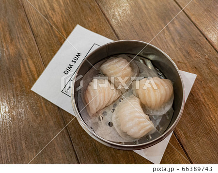 Close up shot of shrimp dumpling 66389743