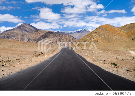 Road in Ladakh India 66390475