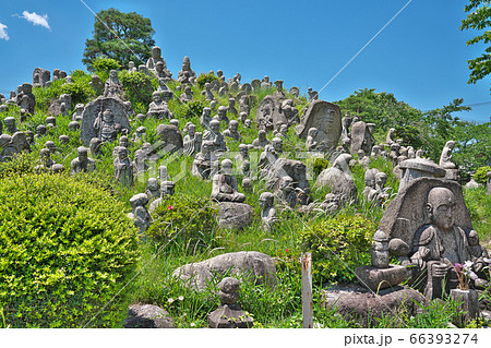 竹成五百羅漢 三重県三重郡菰野町大字竹成の写真素材 66393274 Pixta