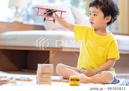 子供 男の子 遊び 66393821