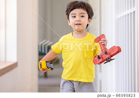 子供 男の子 遊び 66393823