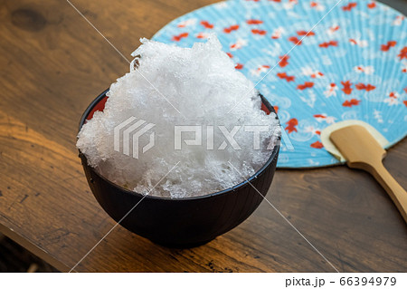 かき氷 Simple Asian style cold shaved ice かき氷 Simple Asian style cold shaved ice 66394979