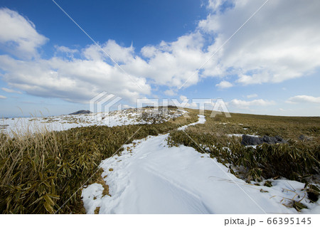 冬の四国カルスト(愛媛県、高知県) 冬の四国カルスト(愛媛県、高知県) 66395145