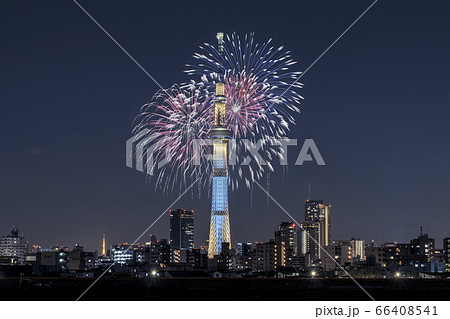 東京スカイツリーと花火 合成の写真素材