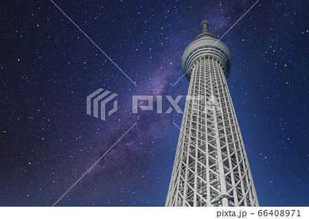 東京スカイツリーと天の川星空 合成 東京スカイツリーと天の川星空 合成 66408971