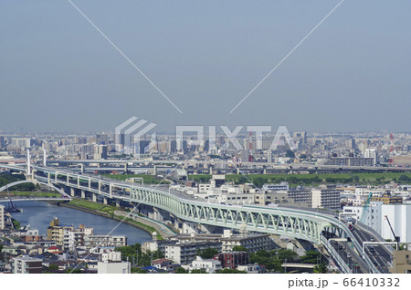 高速道路網が発達した都市景観 66410332