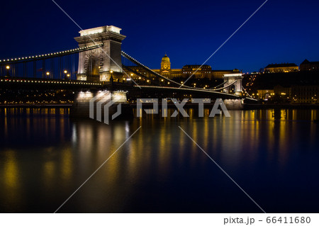 Nightfall over Chain Bridge 66411680
