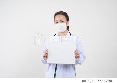 Asian female doctor wearing mask Asian female doctor wearing mask 66412901