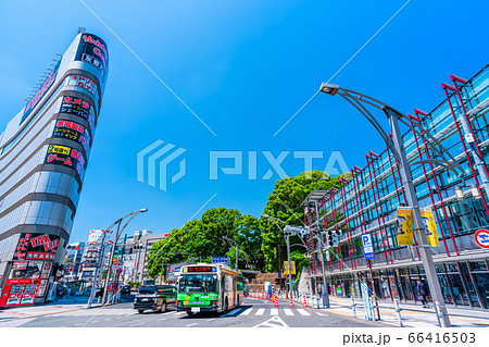 東京　上野駅　不忍口周辺の風景 66416503