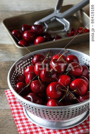 アメリカンチェリーのタネ抜き 66419166