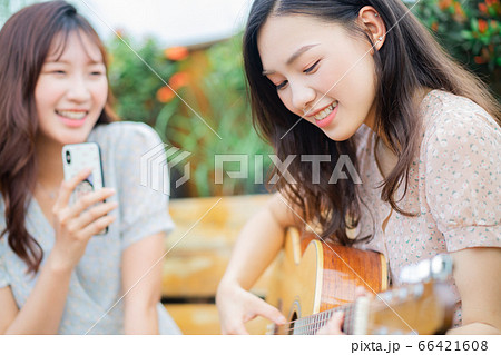 Woman, music, lifestyle Woman, music, lifestyle 66421608