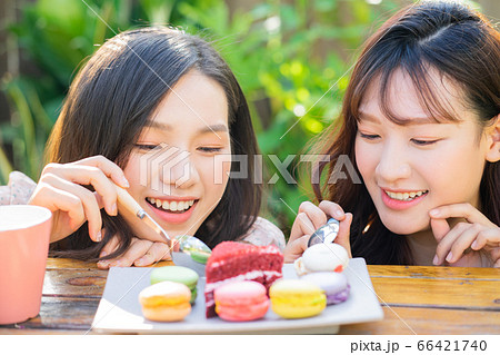 Women, eating, nature Women, eating, nature 66421740
