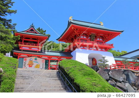 【山口県】晴天下の赤間神宮 【山口県】晴天下の赤間神宮 66427095