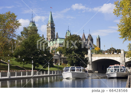 Rideau Canal in autumn, Ottawa Rideau Canal in autumn, Ottawa 66428566