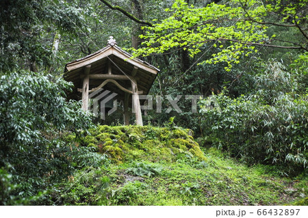 立久恵峡 霊光寺の鐘楼 立久恵峡 霊光寺の鐘楼 66432897