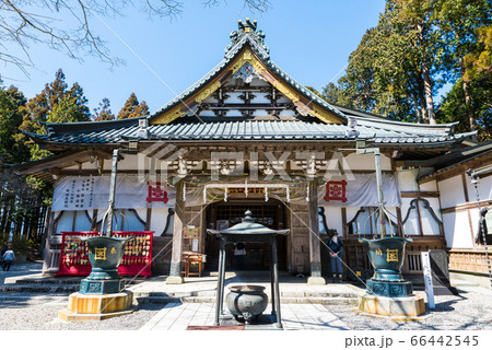 身延山久遠寺・奥之院思親閣、祖師堂／本堂（山梨県南巨摩郡身延町）2020年3月 66442545