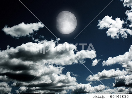 The moon in the night skyのイラスト素材 [66445356] - PIXTA