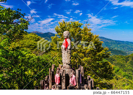 （静岡県）葛城山の百体地蔵尊 66447155