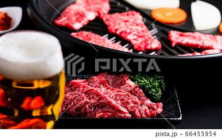 ビールとともに国産和牛で焼肉を楽しむ:グルメイメージ ビールとともに国産和牛で焼肉を楽しむ:グルメイメージ 66455954