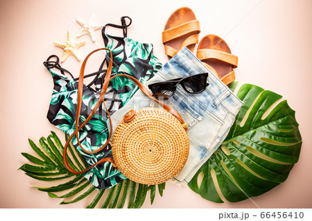 Summer holiday flat lay Summer holiday flat lay 66456410