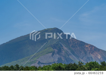 五色沼自然探勝路の風景 磐梯山 福島県北塩原村 五色沼自然探勝路の風景 磐梯山 福島県北塩原村 66463259