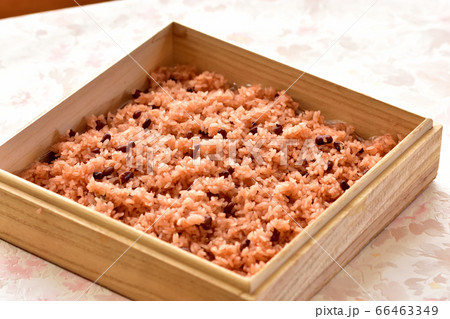 お祝い度とのお赤飯 66463349