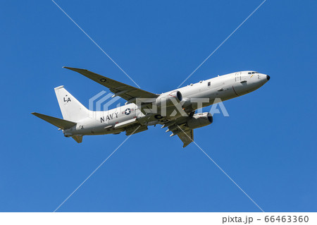 兵装ハッチを開けた哨戒機P-8Aポセイドン（北海道札幌市）の写真素材