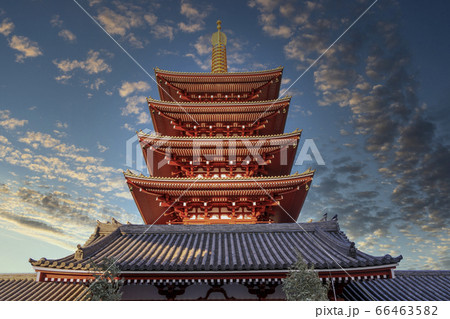 東京浅草寺　五重塔と夕景　合成 66463582