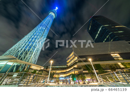 東京スカイツリー　医療関係者等応援のブルーライトアップ 66465139