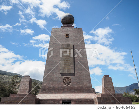 <エクアドル・キト>赤道記念碑公園 <エクアドル・キト>赤道記念碑公園 66466465