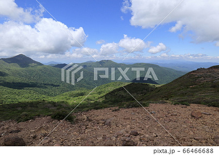 赤面山山頂より猪苗代湖方面を望む 66466688