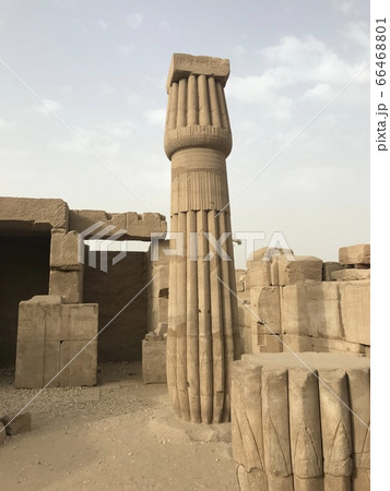 ルクソール神殿 66468801