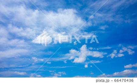 ブルー 雲 屋外 66470436