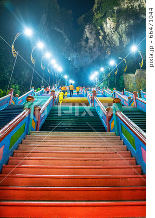 バトゥーケイブ 66471044