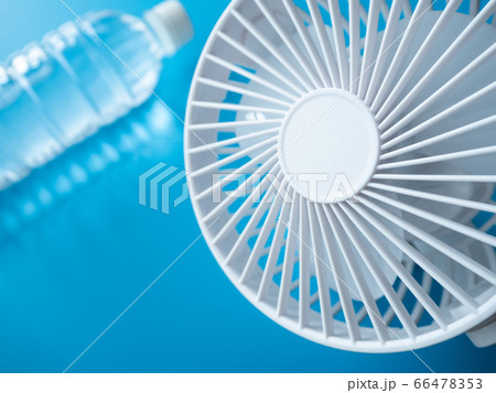 扇風機　ペットボトル 66478353