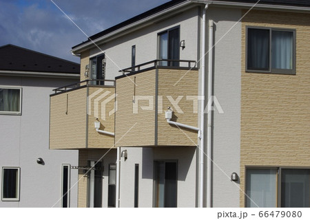 バルコニーの雨樋　バルコニーの水抜き 66479080