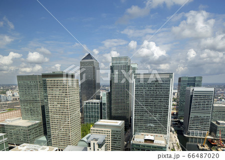 Caanary wharf buildings in london 66487020